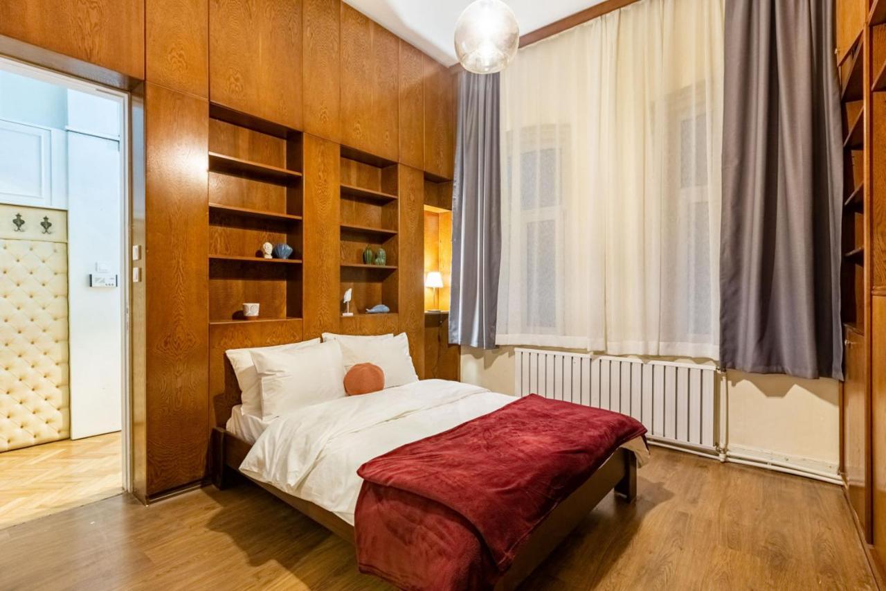 Historical Flat With A Lovely Sea View In Beyoglu Истанбул Екстериор снимка