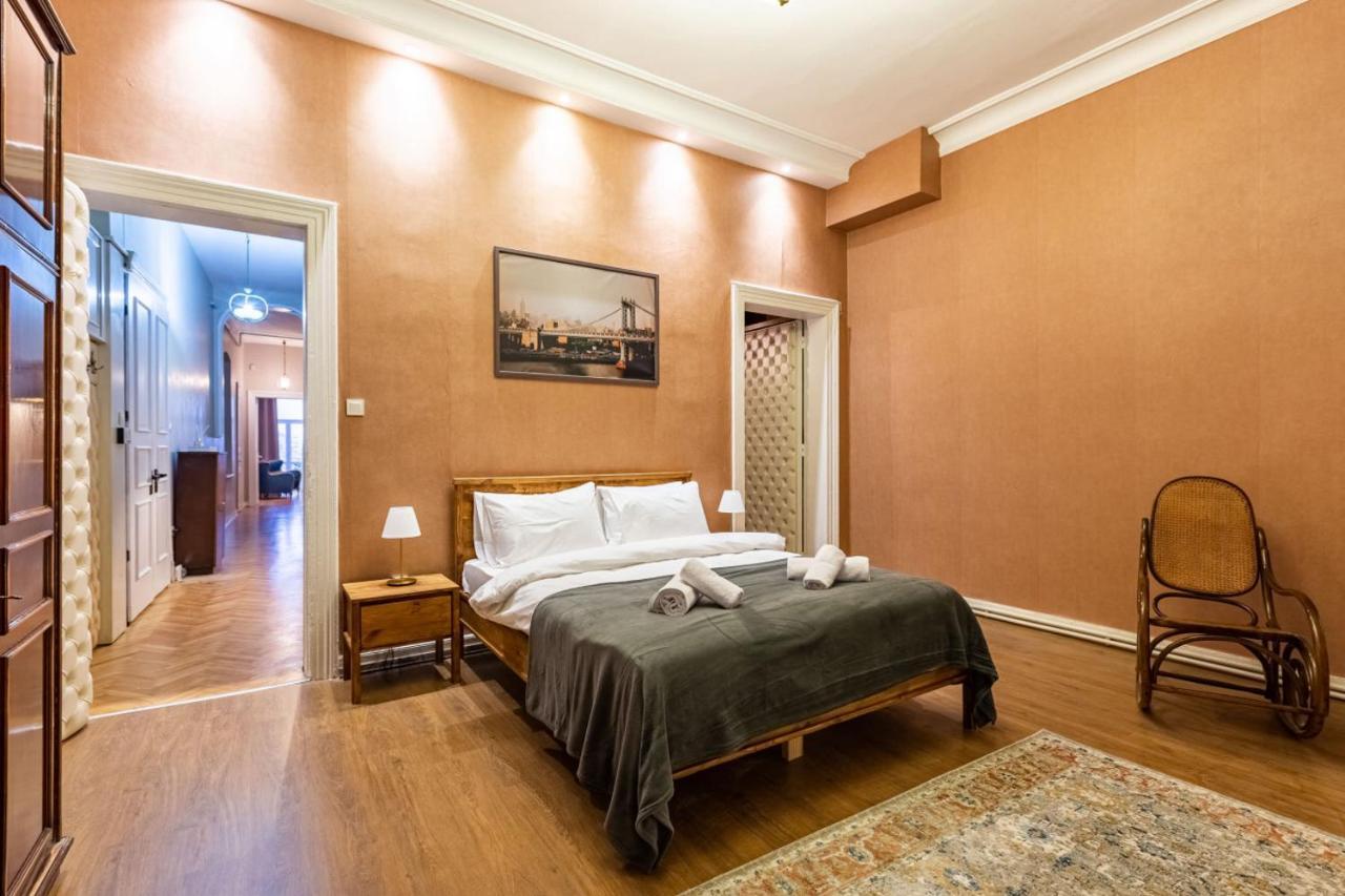 Historical Flat With A Lovely Sea View In Beyoglu Истанбул Екстериор снимка