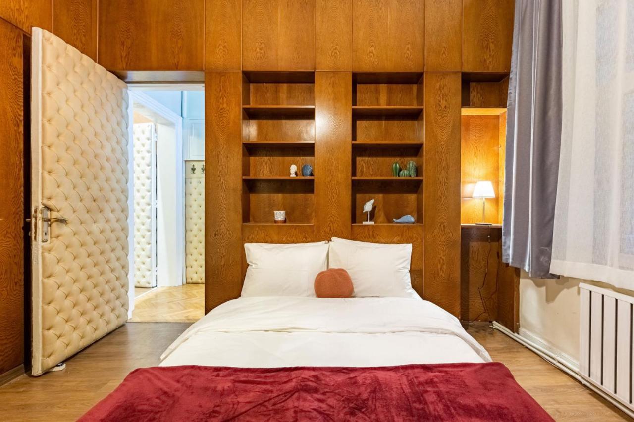 Historical Flat With A Lovely Sea View In Beyoglu Истанбул Екстериор снимка