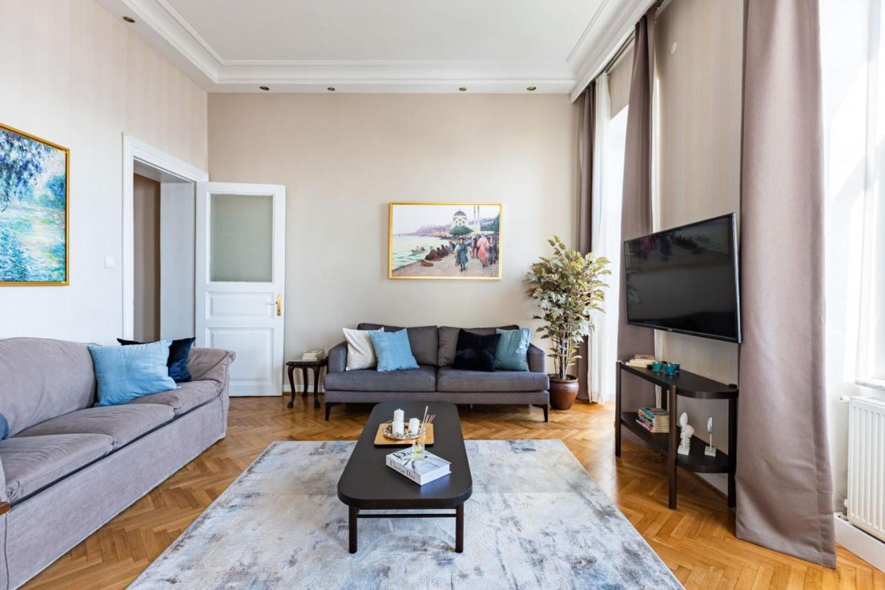 Historical Flat With A Lovely Sea View In Beyoglu Истанбул Екстериор снимка