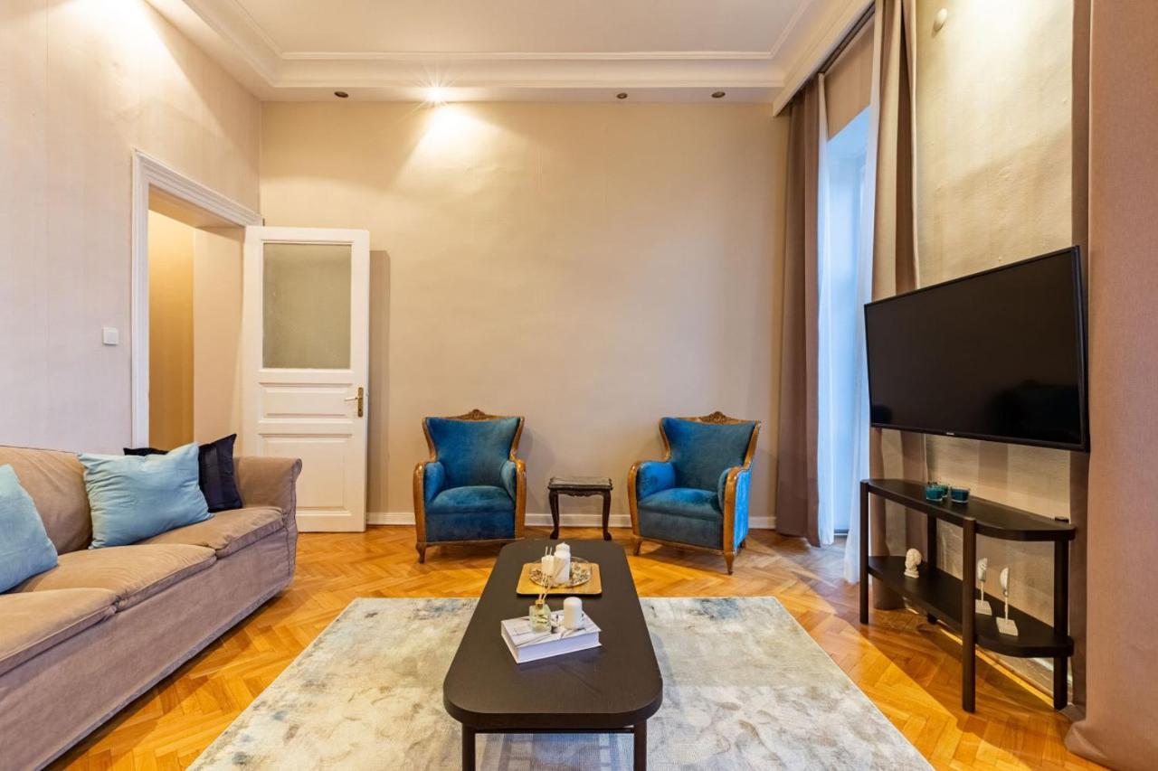 Historical Flat With A Lovely Sea View In Beyoglu Истанбул Екстериор снимка
